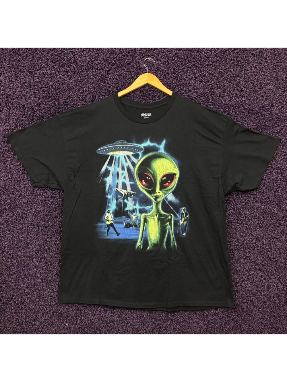 Blink-182 Aliens Exist UFO Cow Abduction Poster T-Shirt XXXL